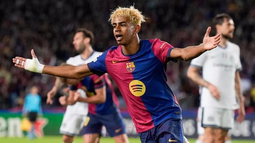 世体：亚马尔闪耀国家德比 多项数据均为全队最佳